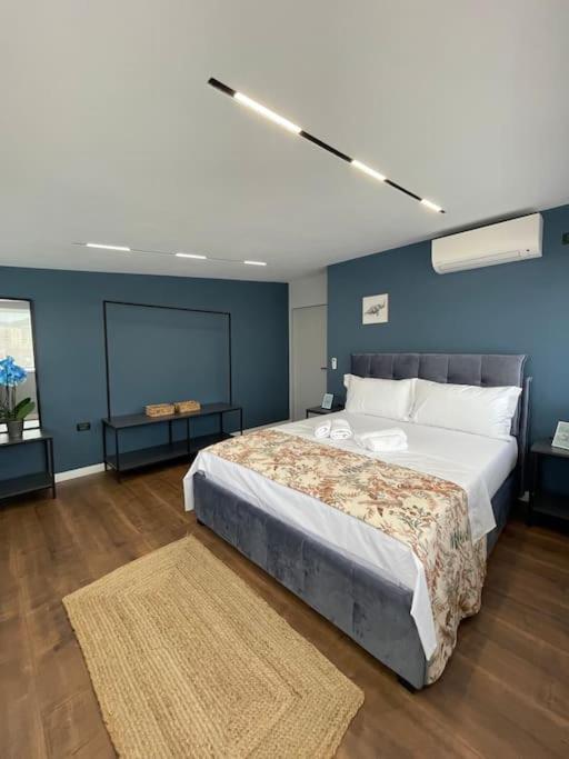 Voyage Penthouse Apartment ติรานา ภายนอก รูปภาพ