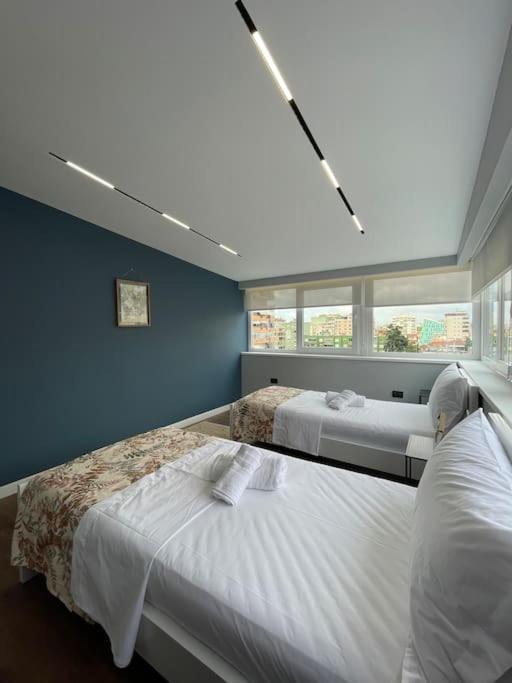 Voyage Penthouse Apartment ติรานา ภายนอก รูปภาพ