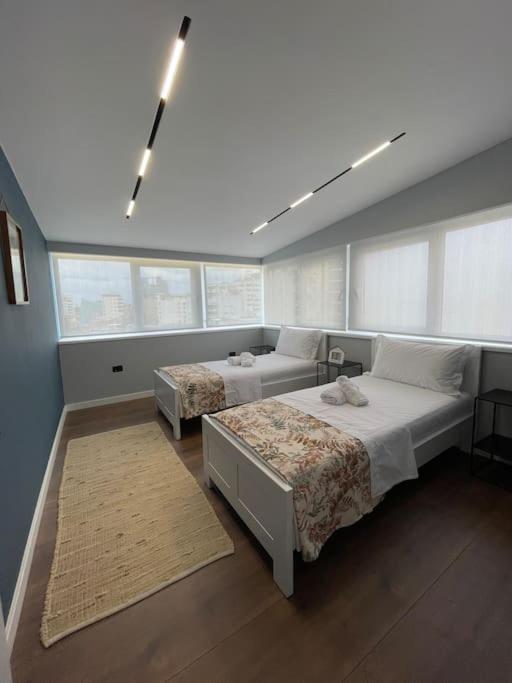 Voyage Penthouse Apartment ติรานา ภายนอก รูปภาพ